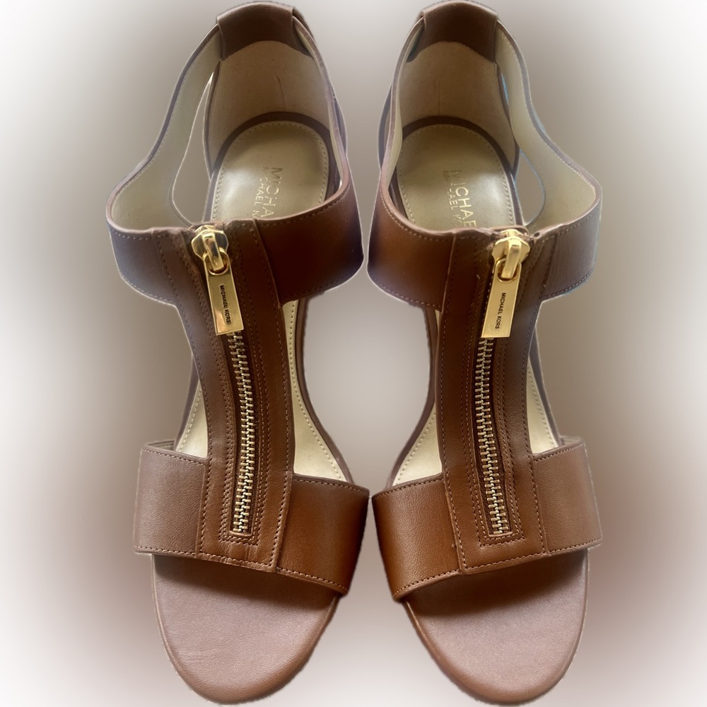 Michael Kors Berkley Brown Leather Platform Heels, Size 9, NWOB, Only Tried On.